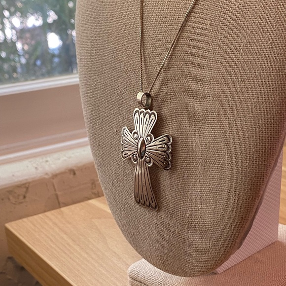 925 sterling silver Navajo signed Arnold Blackgoat cross pendant - Picture 2 of 13